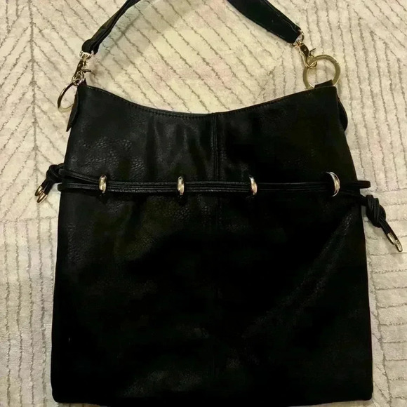 Ladies black purse. Super soft. Gorgeous! - Picture 1 of 5